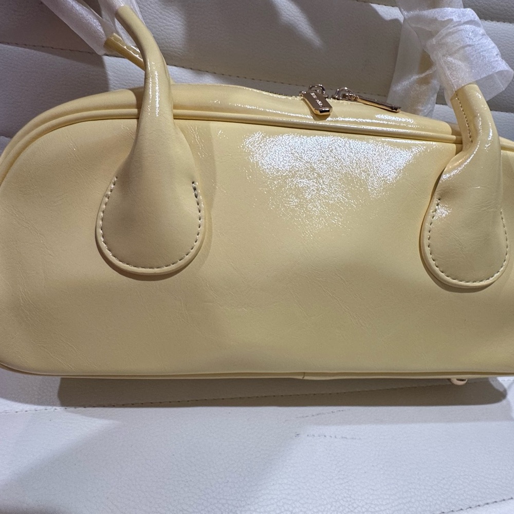 Hello Kitty Yellow Bowler Crossbody Handbag - Picture 3 of 13